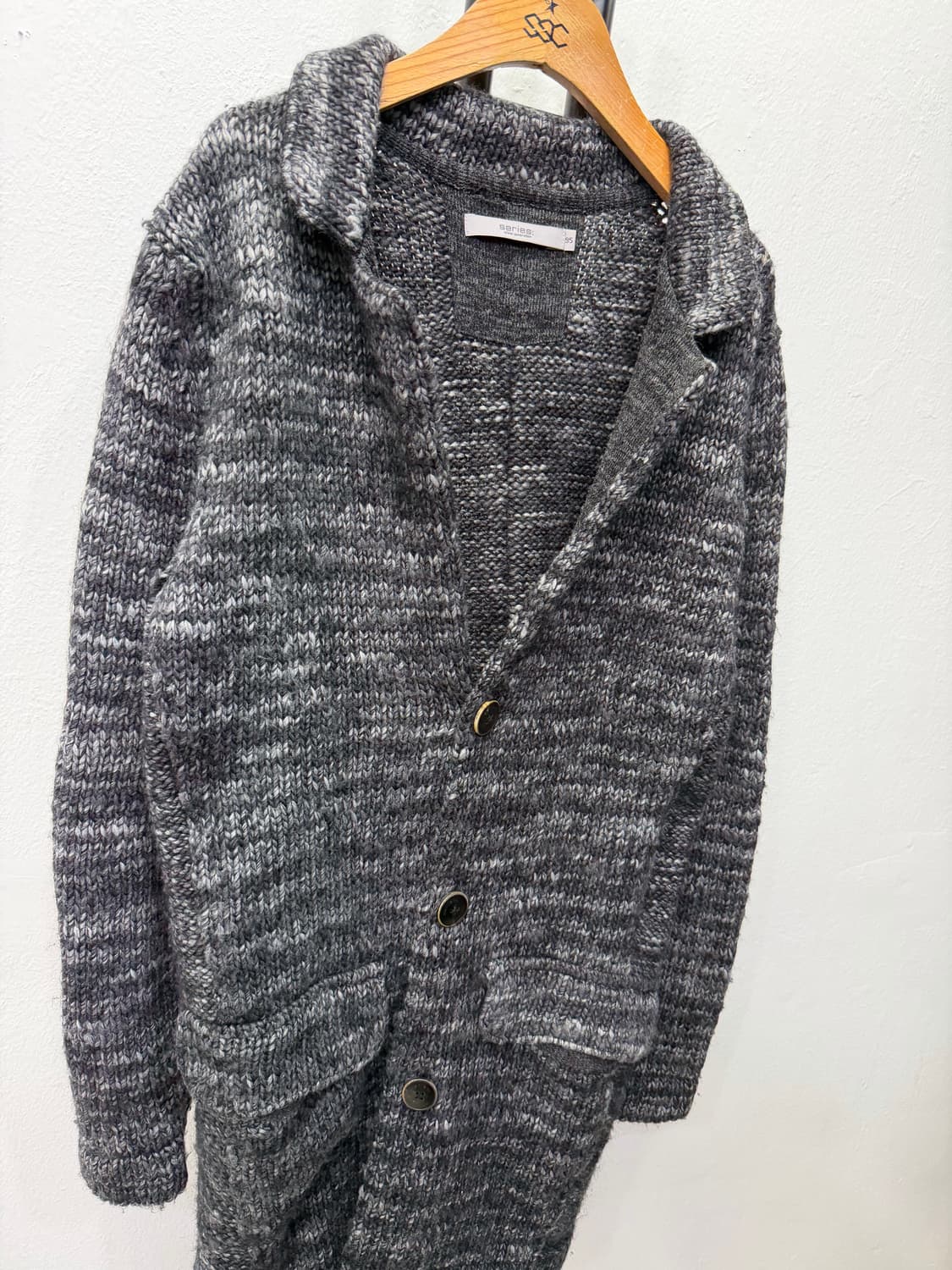 정품) 시리즈 남성 회색 니트 가디건 95 상품이미지2