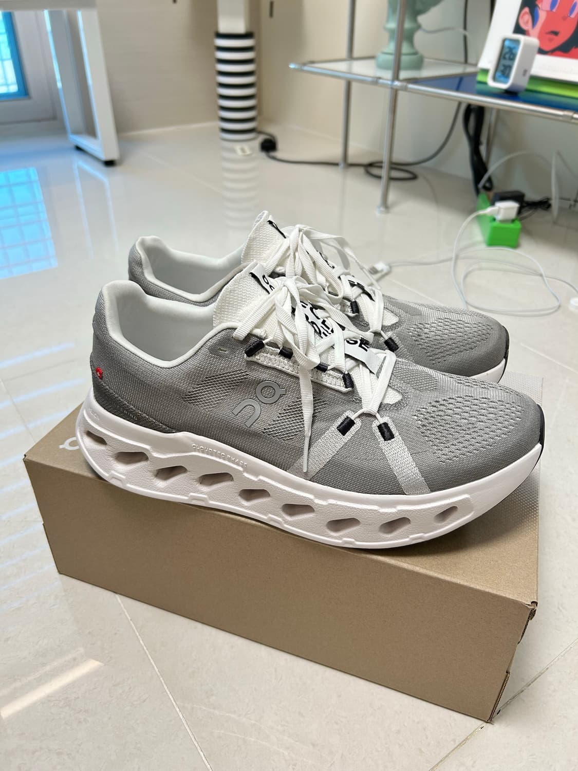 (280) 온러닝 클라우드 이클입스 실버 그레이 상품이미지2