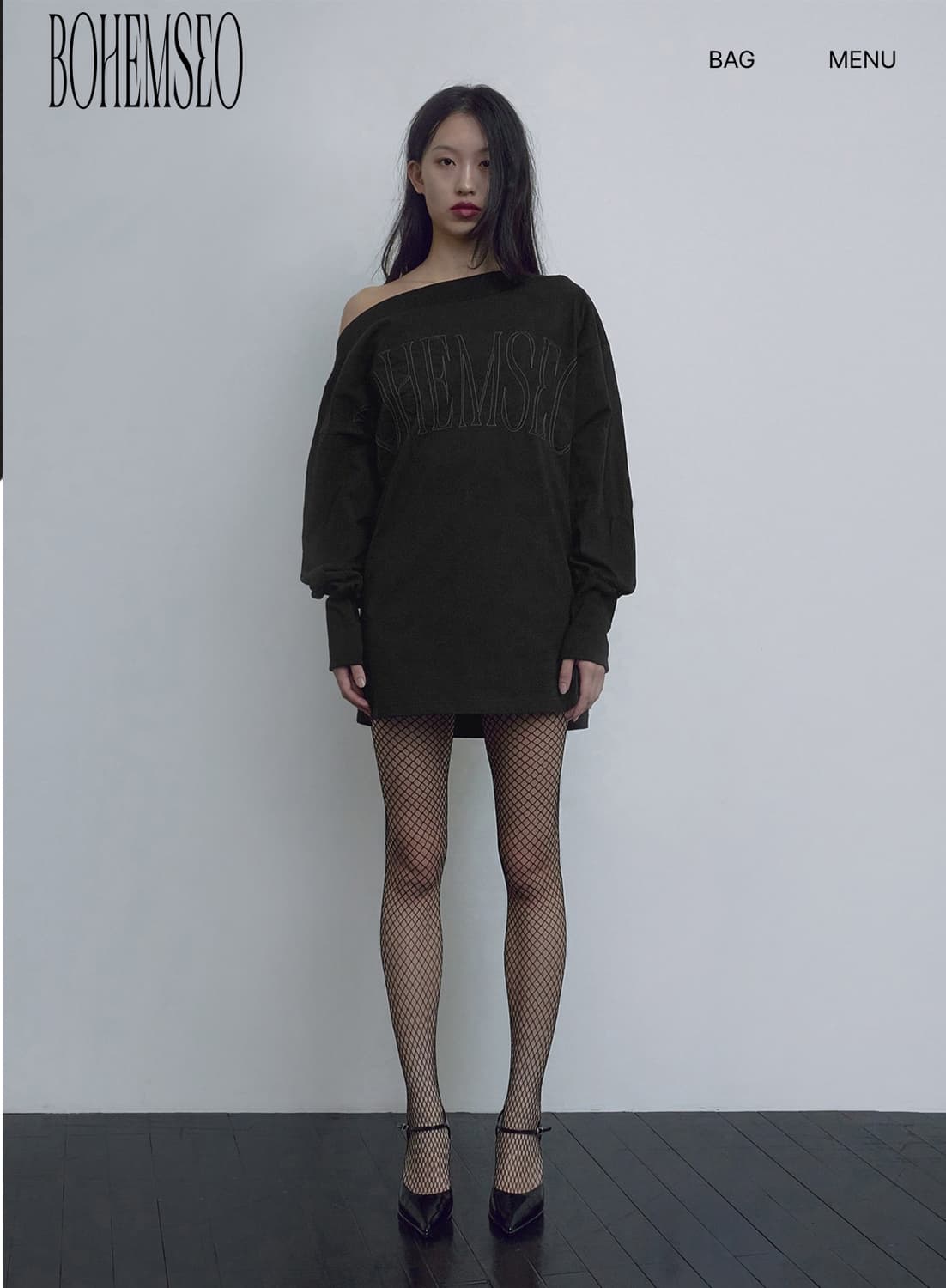 보헤미안서울 UNBALANCED SHOULDER T, BLACK 상품이미지1