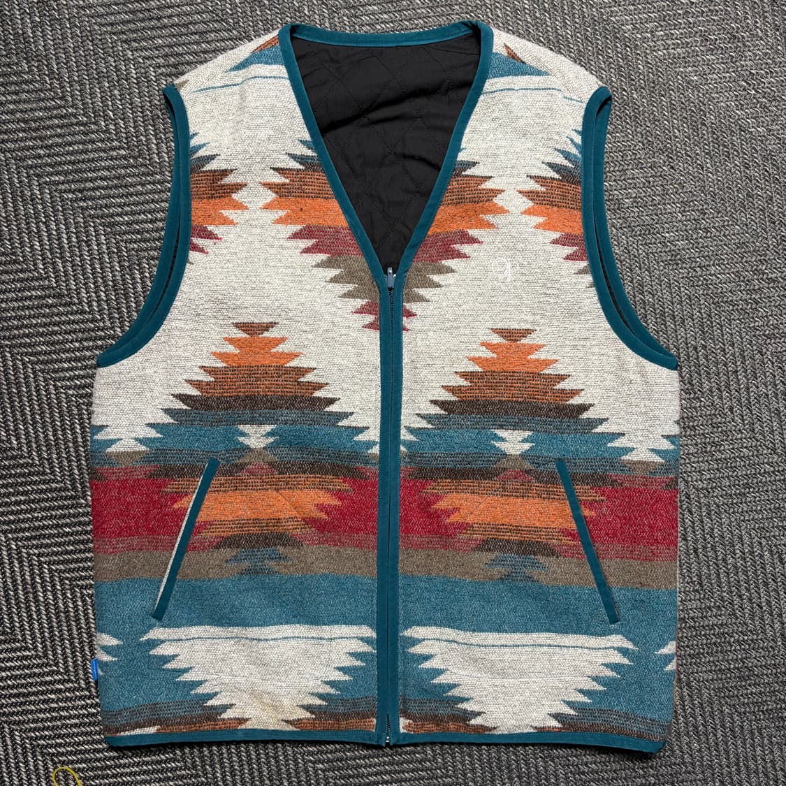 오션퍼시픽 리버서블 나바호 베스트(양면 조끼) 상품이미지1