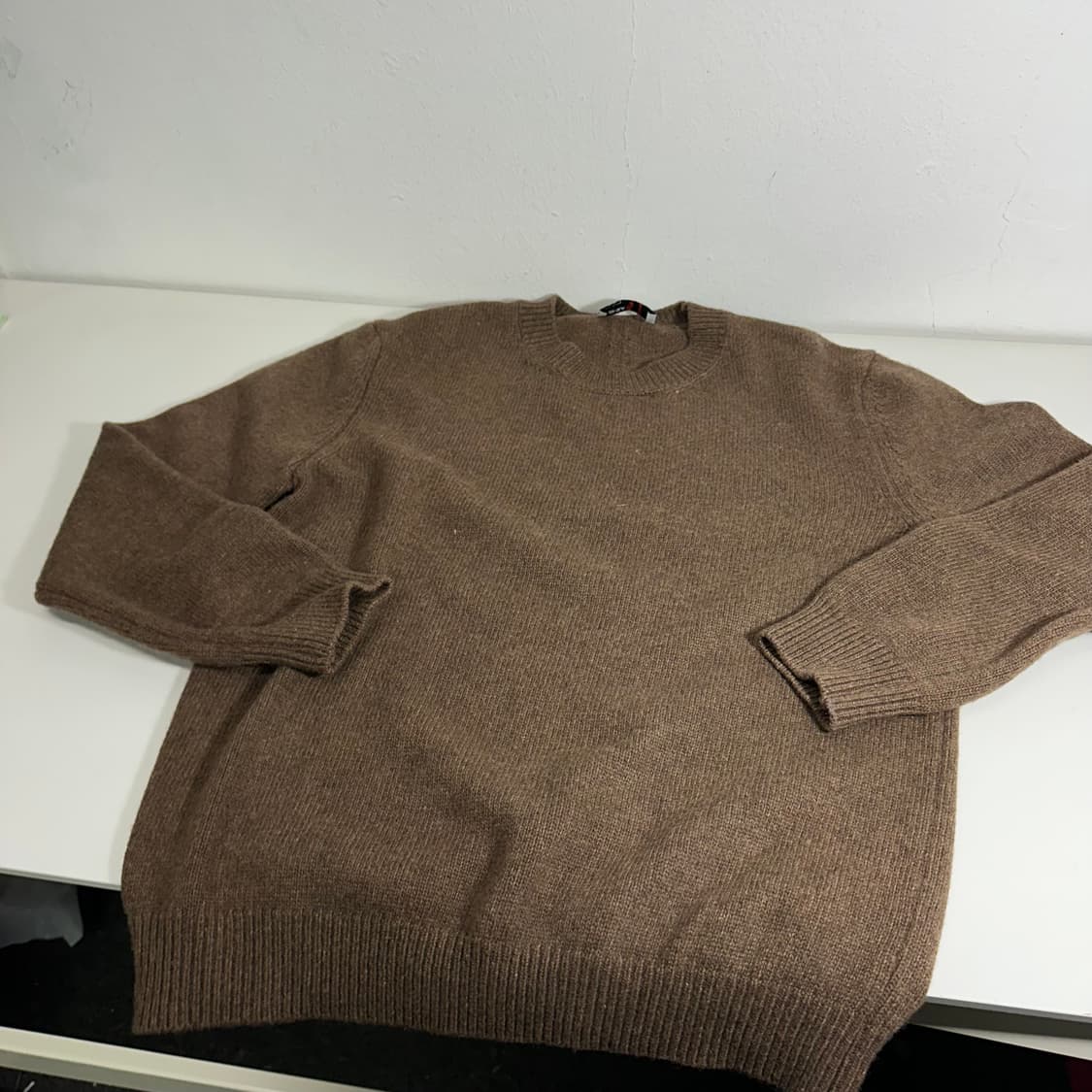 M 로건 브라운 라운드니트 상품이미지3