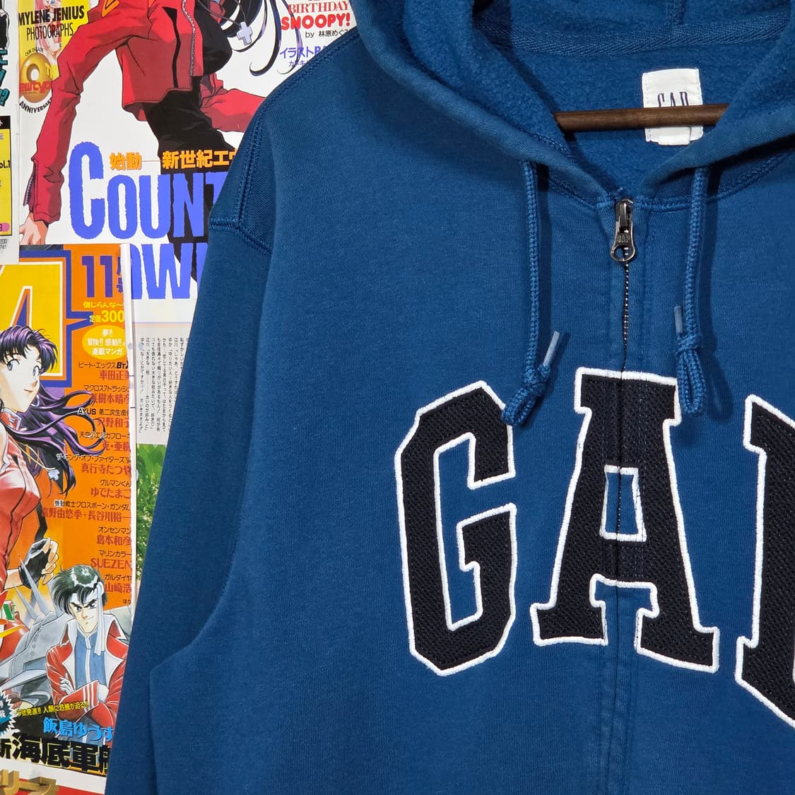 갭 딥블루 빅로고 자수 약기모 후드집업 상품이미지3