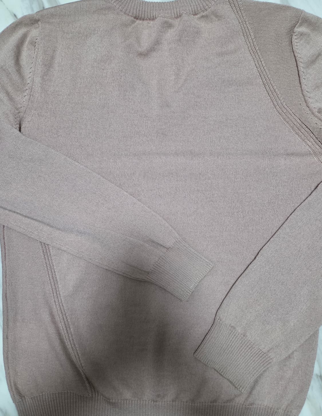 우영미 솔리드옴므 브이넥 니트 상품이미지5