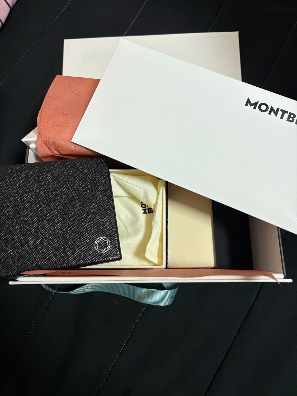 몽블랑 사토리얼 4cc 블랙 반지갑 상품이미지3