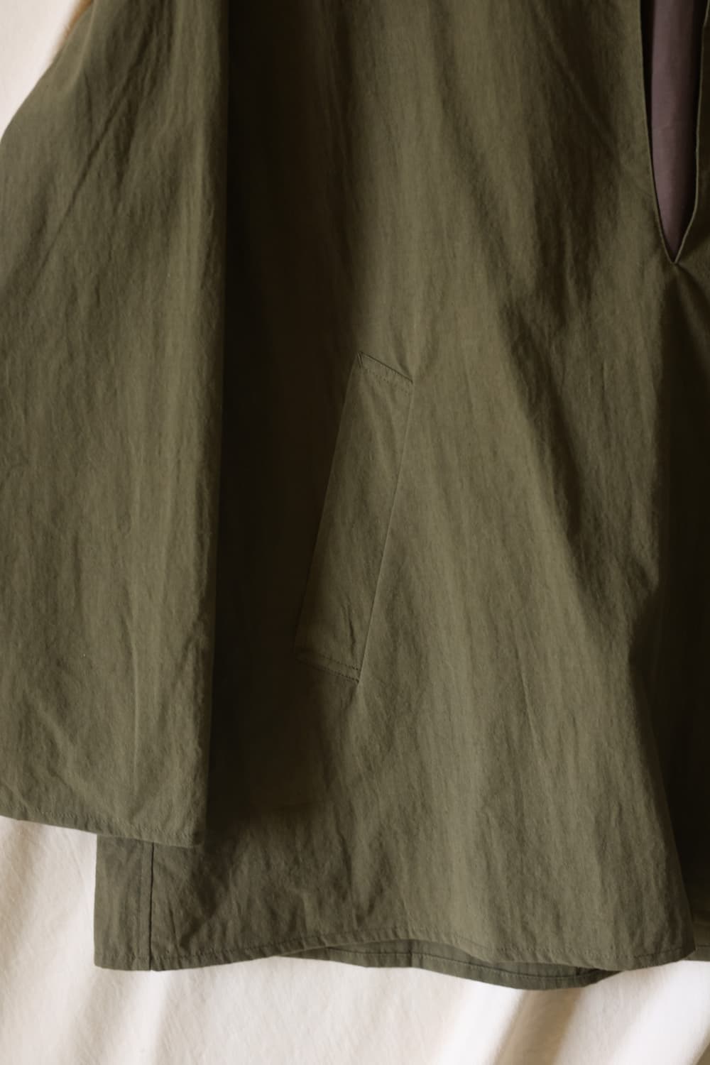 나나미카 코튼 풀 오버 긴팔 셔츠 카키 WM 새상품 상품이미지6