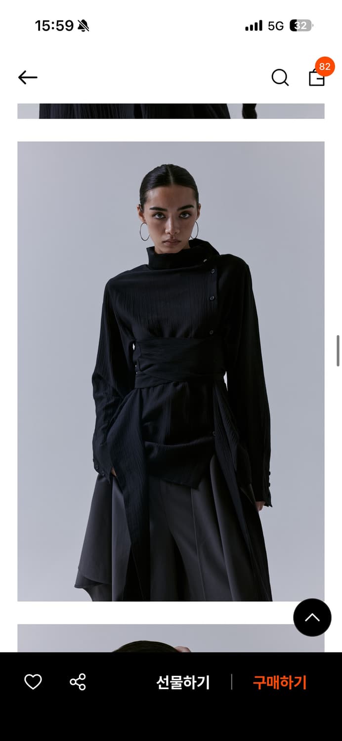 [새상품] 트리밍버드 블라우스 블랙 상품이미지1