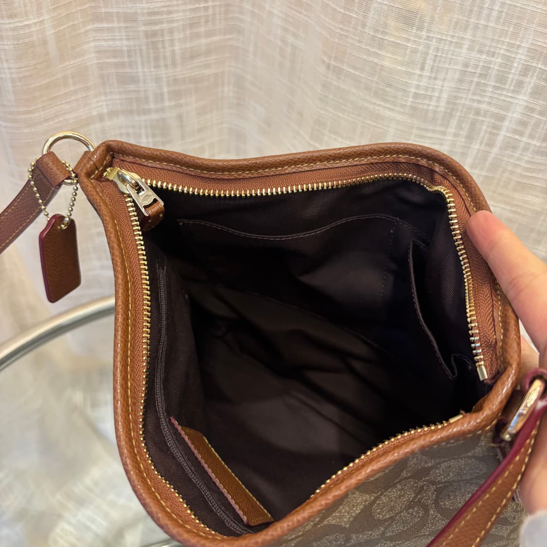 정품 코치 사각 크로스백     상품이미지6