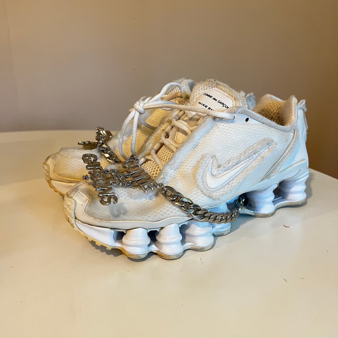 나이키x꼼데가르송 샥스 TL 상품이미지1