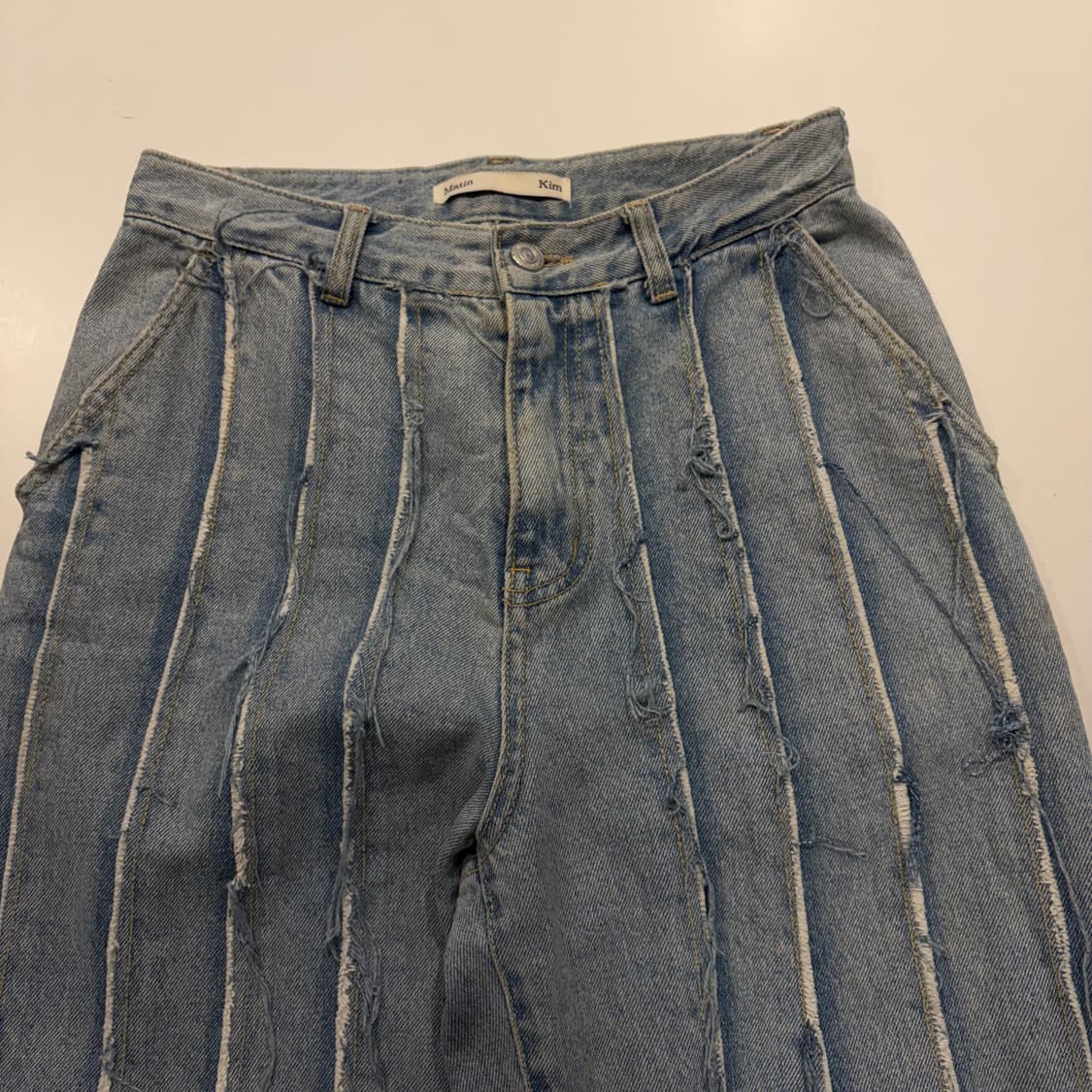 [S] 마뗑킴 커팅 루즈 빈티지 워싱 스트라이프 데님 팬츠 C680 상품이미지3