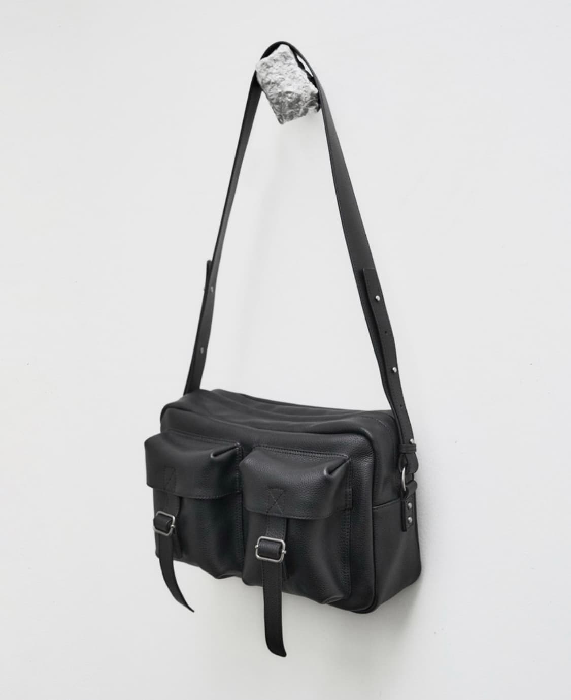 24FW 유스 레더 카메라백 상품이미지1