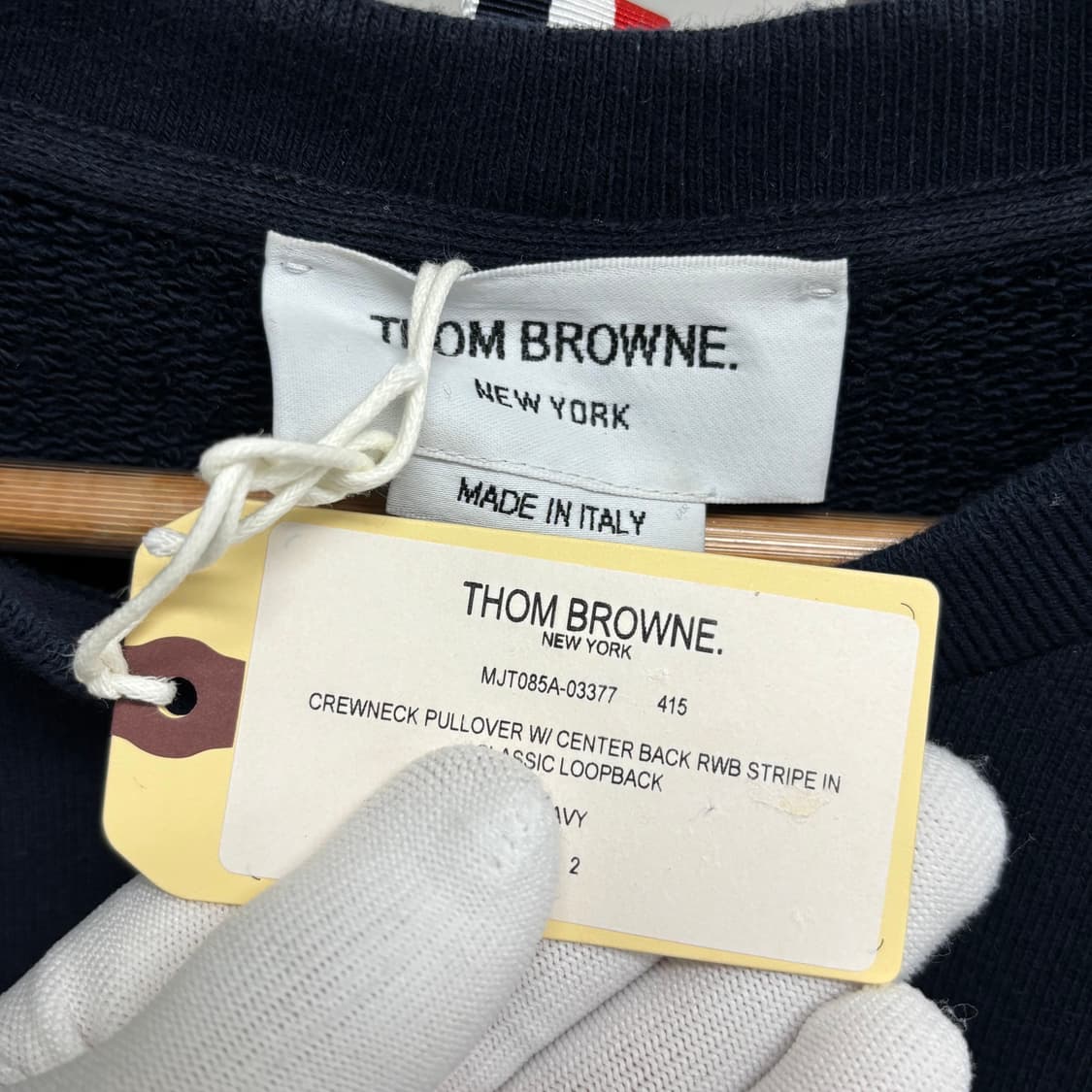 [2]톰브라운 백삼선 맨투맨 상품이미지3