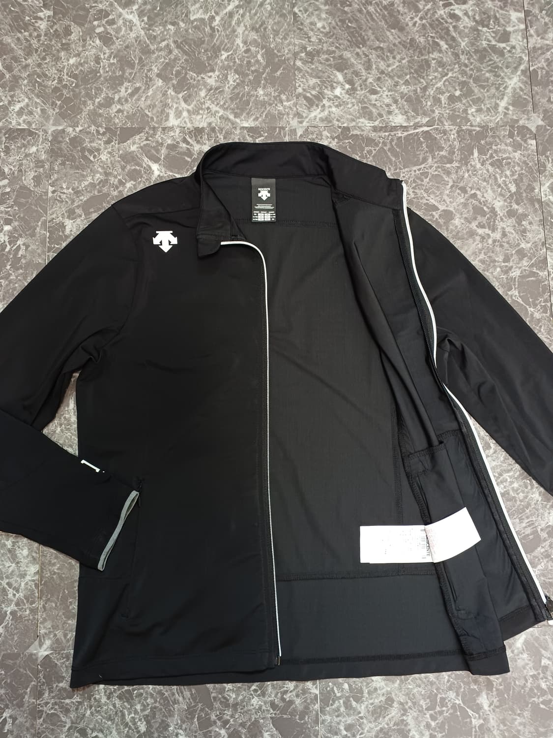 데상트 주니어 트라이애슬론 집업 (11~12세)-새상품 상품이미지5