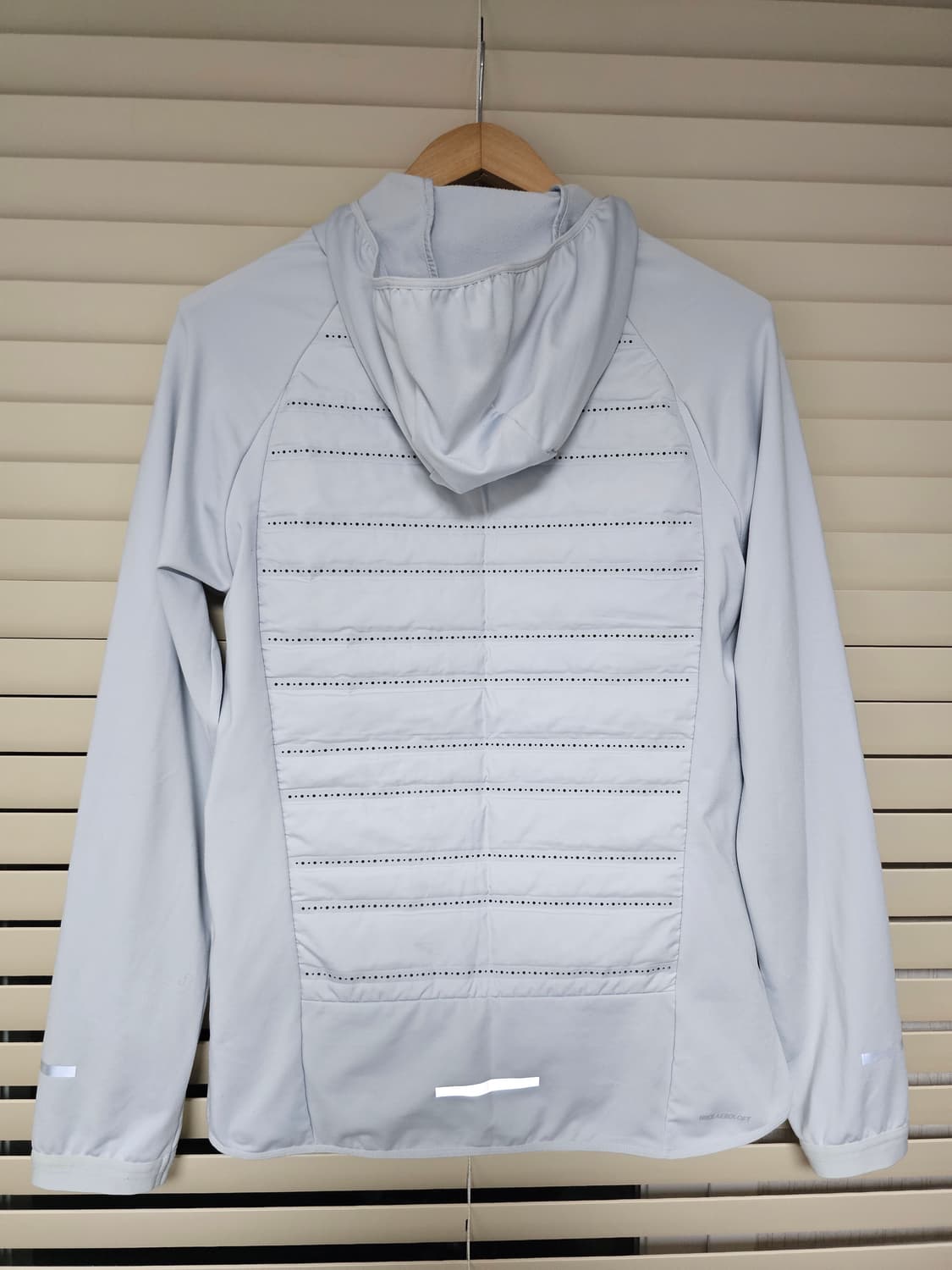 나이키 러닝 에어로로프트 탑 롱슬리브 M 상품이미지2