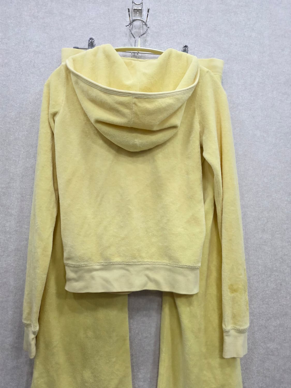 쥬시꾸뛰르 벨루어 트레이닝 세트 JUICY COUTURE 상품이미지2