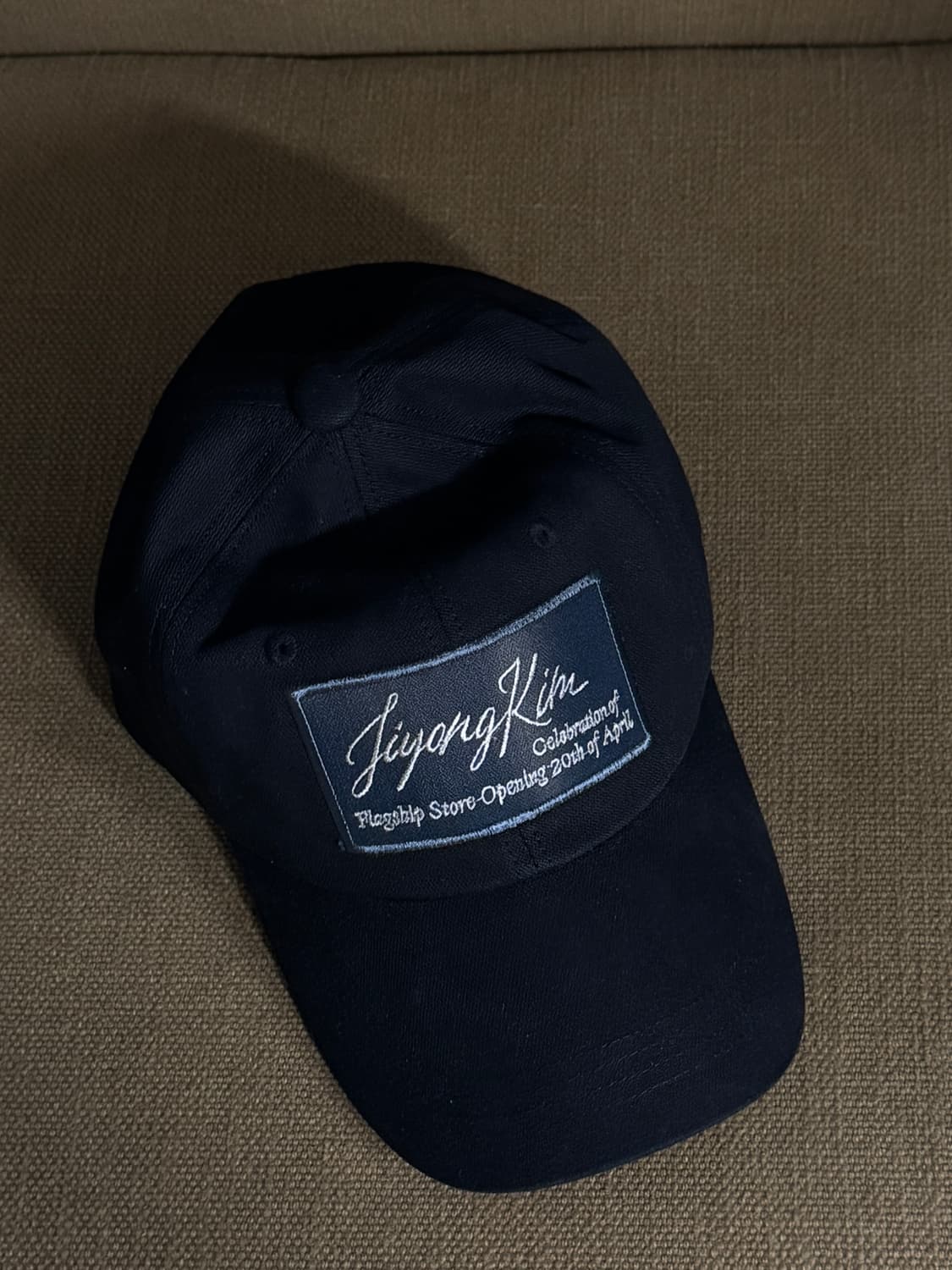 <새상품🖤> 지용킴(Jiyong Kim) 플래그십 볼캡 / 지용킴 모자 상품이미지1