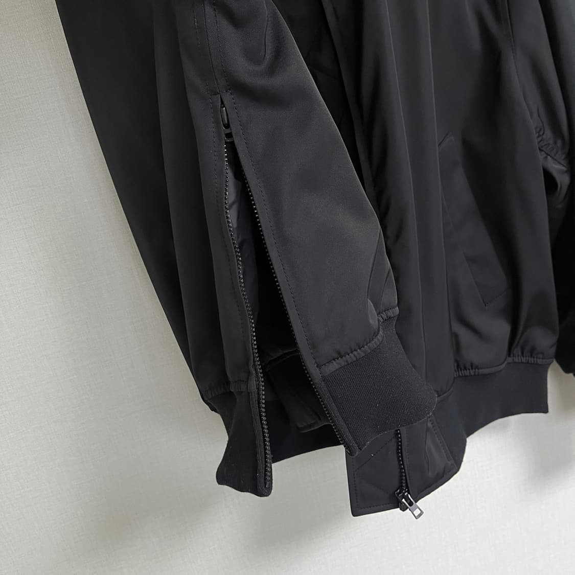 유니클로 봄버 자켓 상품이미지9