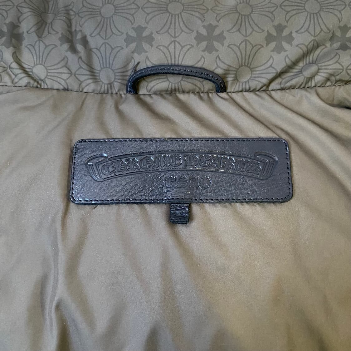 [L] 크롬하츠 STIFF V2 푸퍼 패딩 올리브 상품이미지3