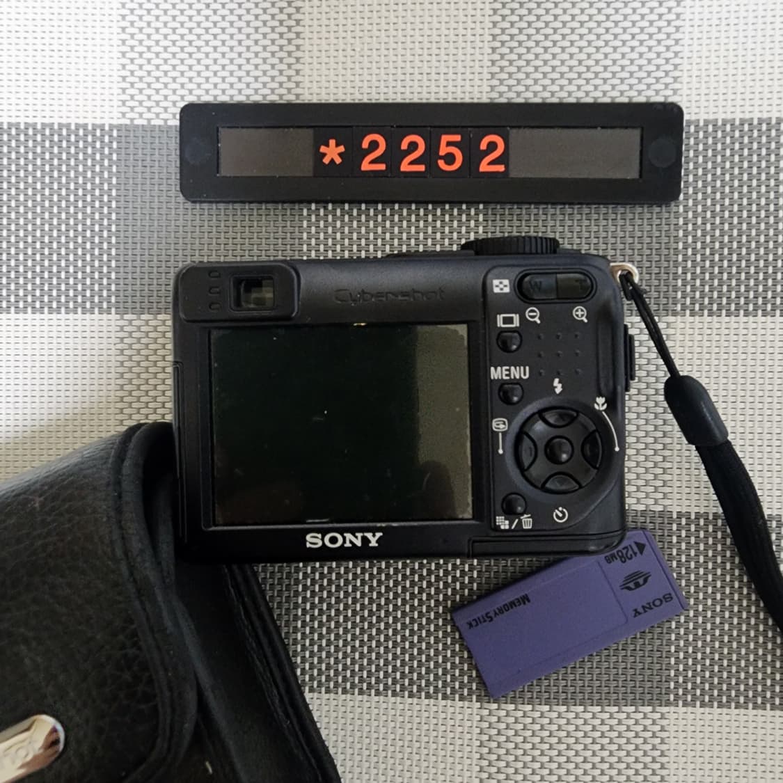 소니 사이버샷 DSC-W 12 실버 디지털카메라 파우치포함 상품이미지3