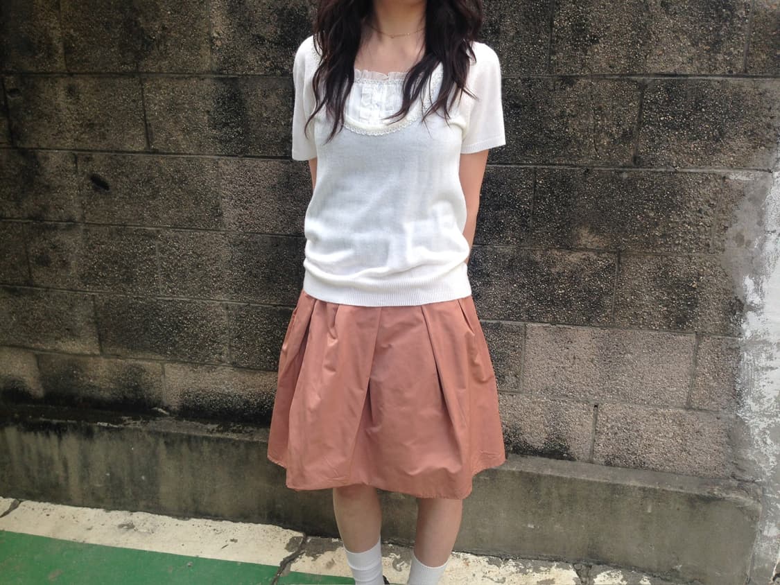 빈티지 라운드넥 반팔 니트 레이스 트림 디테일 아이보리 상품이미지1