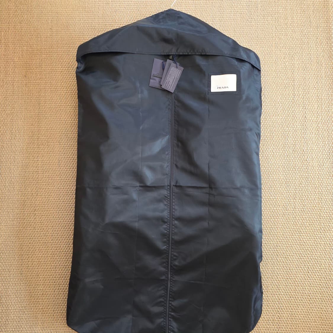 PRADA 프라다 이탈리안 최상급 어린 양가죽 MA-1 마원 레더 보머  상품이미지9