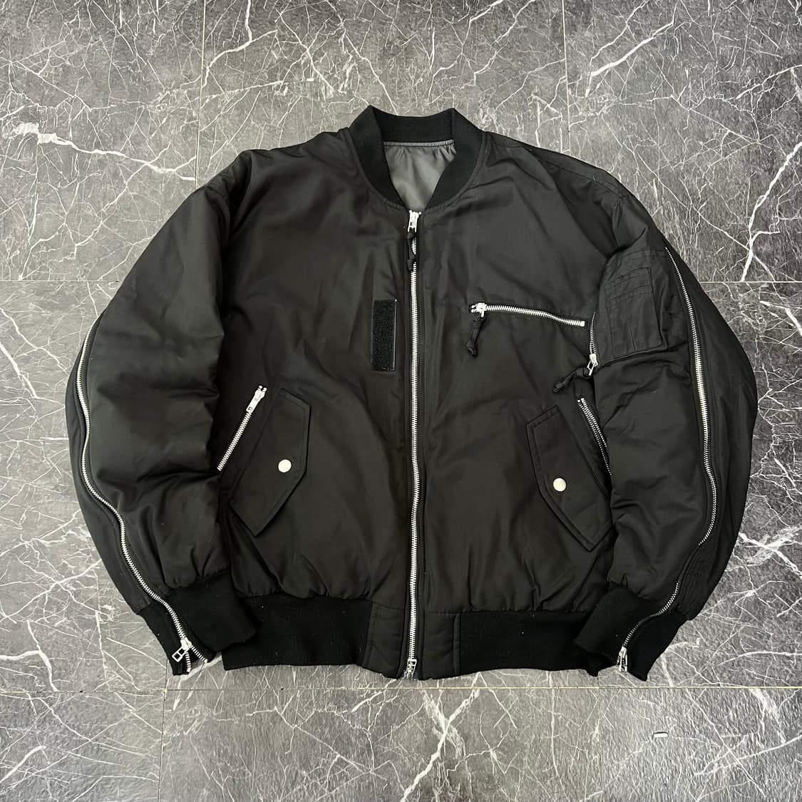 그레일즈 22FW 멀티 지퍼 리버시블 봄버 자켓 상품이미지1