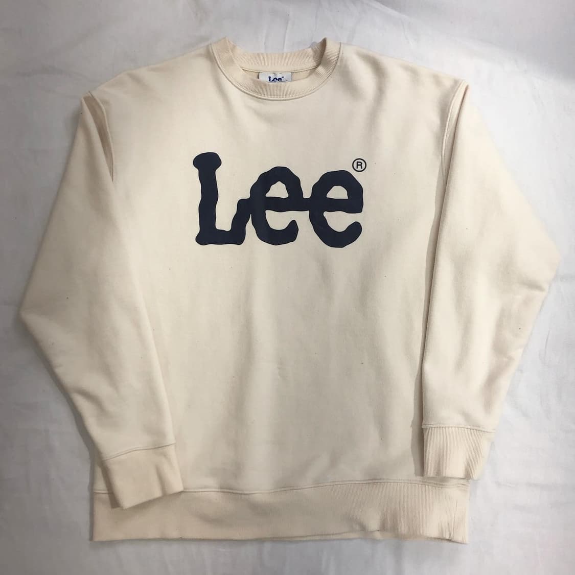 Lee 라이트 베이지 맨투맨  상품이미지1