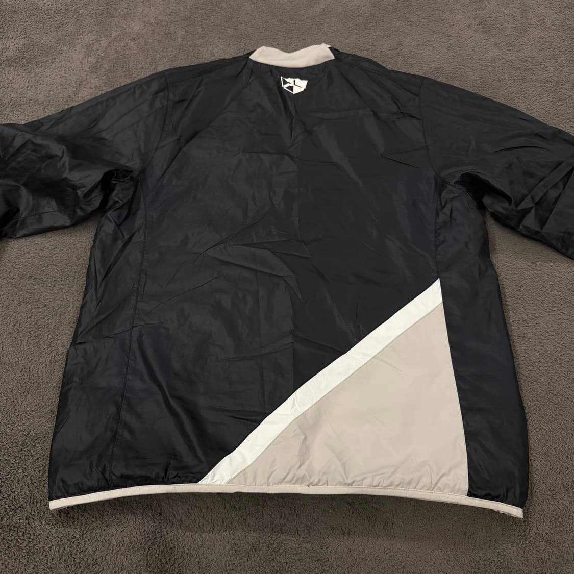 [ 정품/L ] 나이키 스우시 올드스쿨 바람막이 웜업 상품이미지4