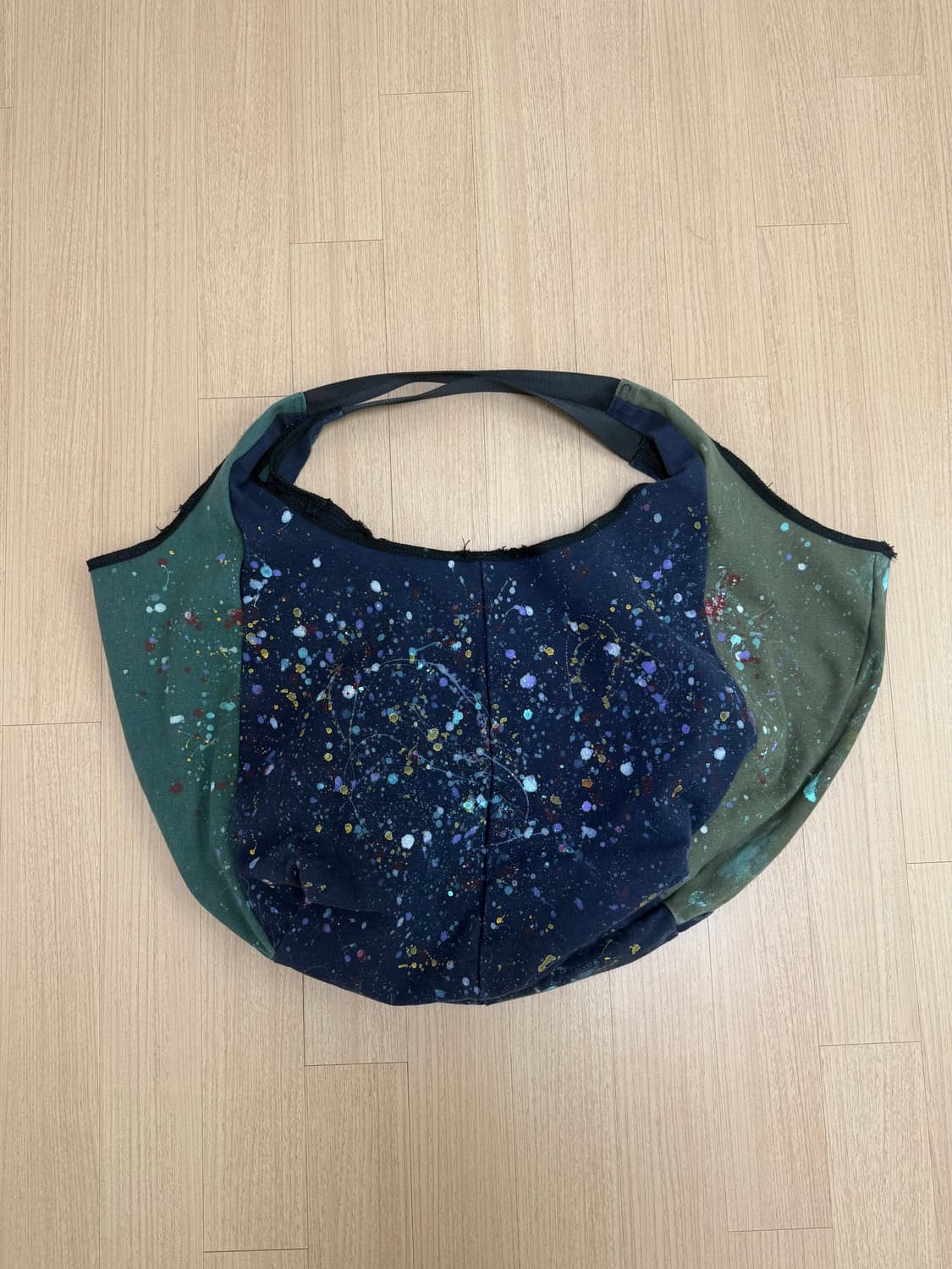 자라 빈티지 페인팅 토트백 상품이미지3