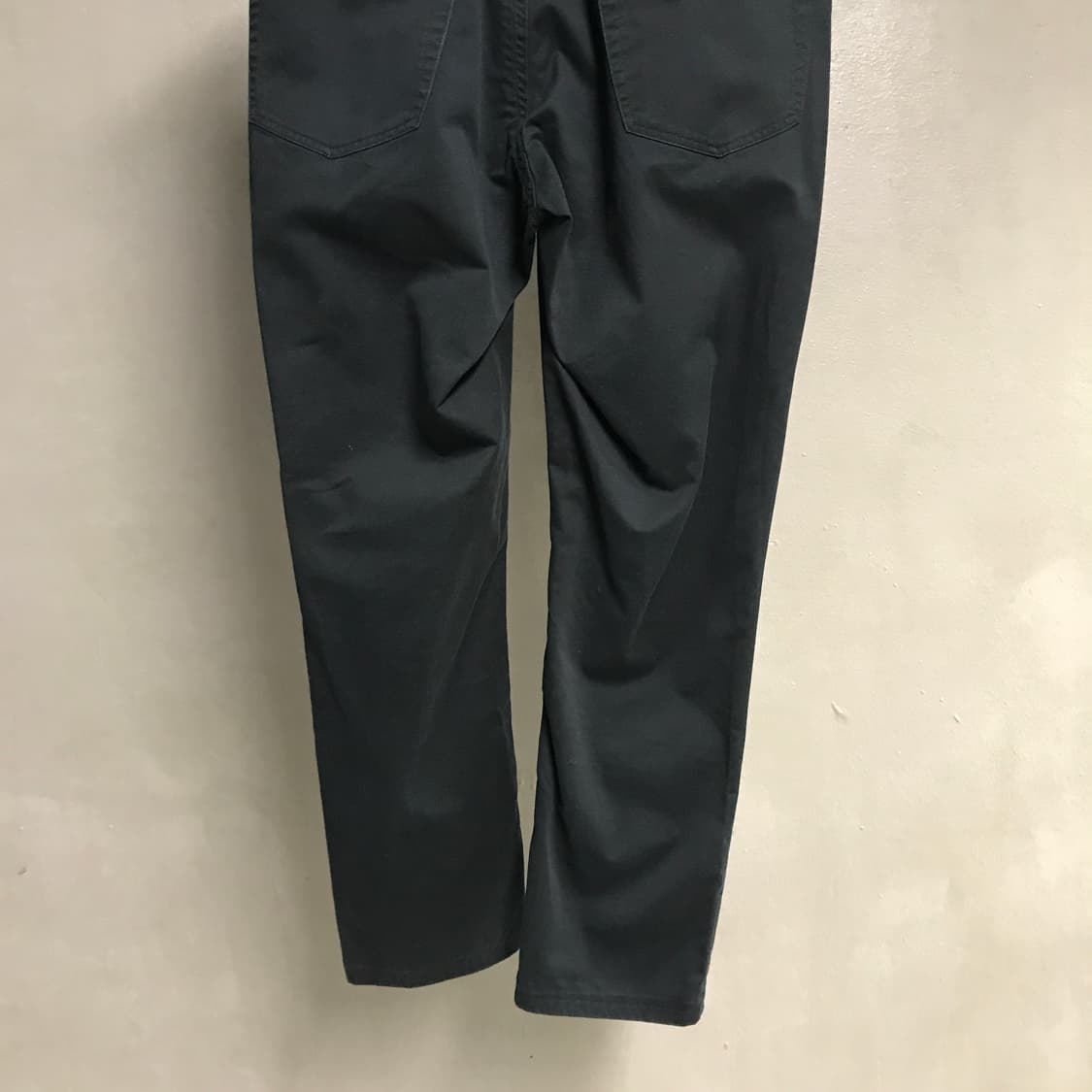 폴로 랄프로렌 블랙 팬츠 - 상품이미지3