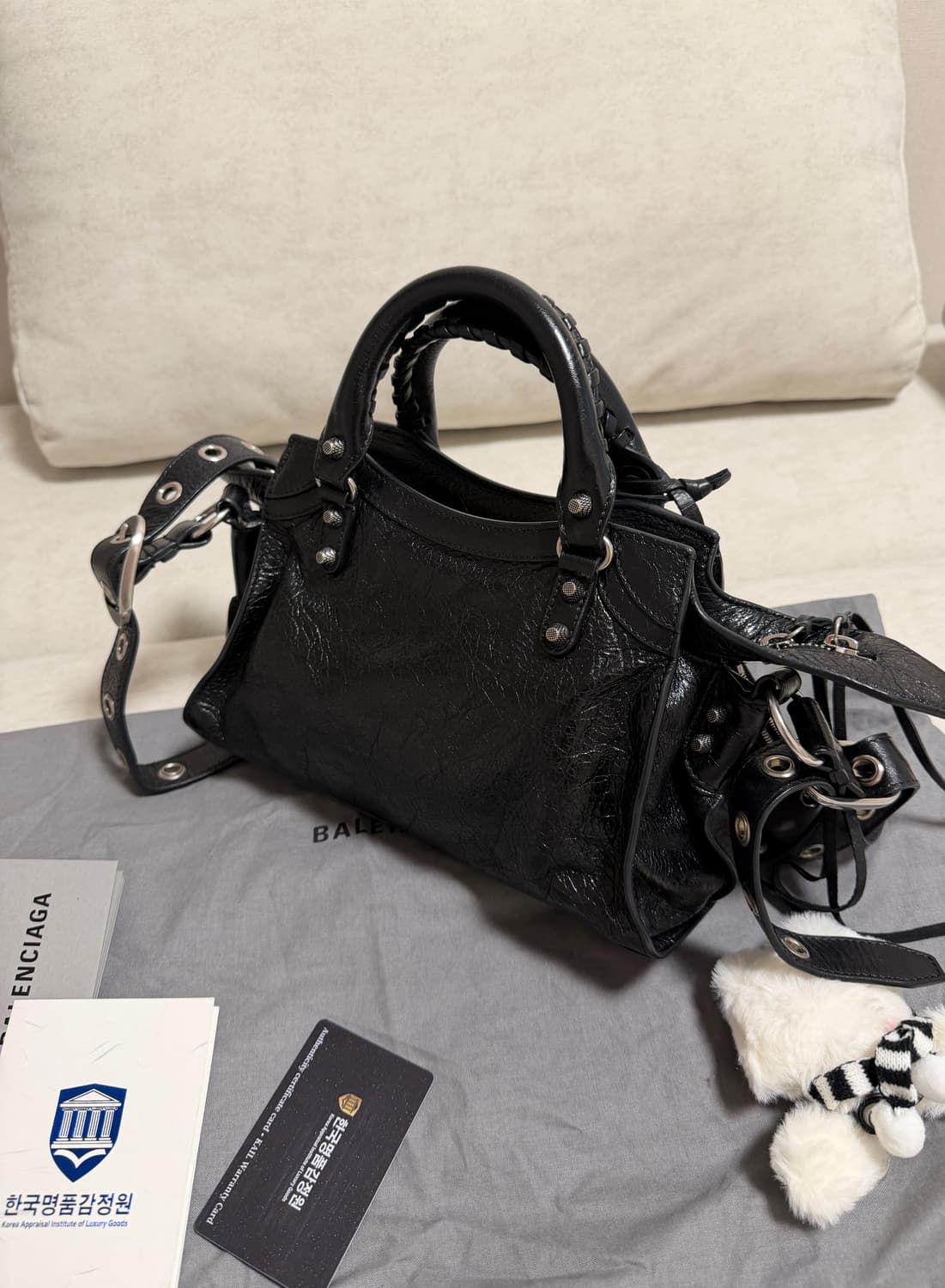 정품 발렌시아가 네오카골 XS 블랙 상품이미지4