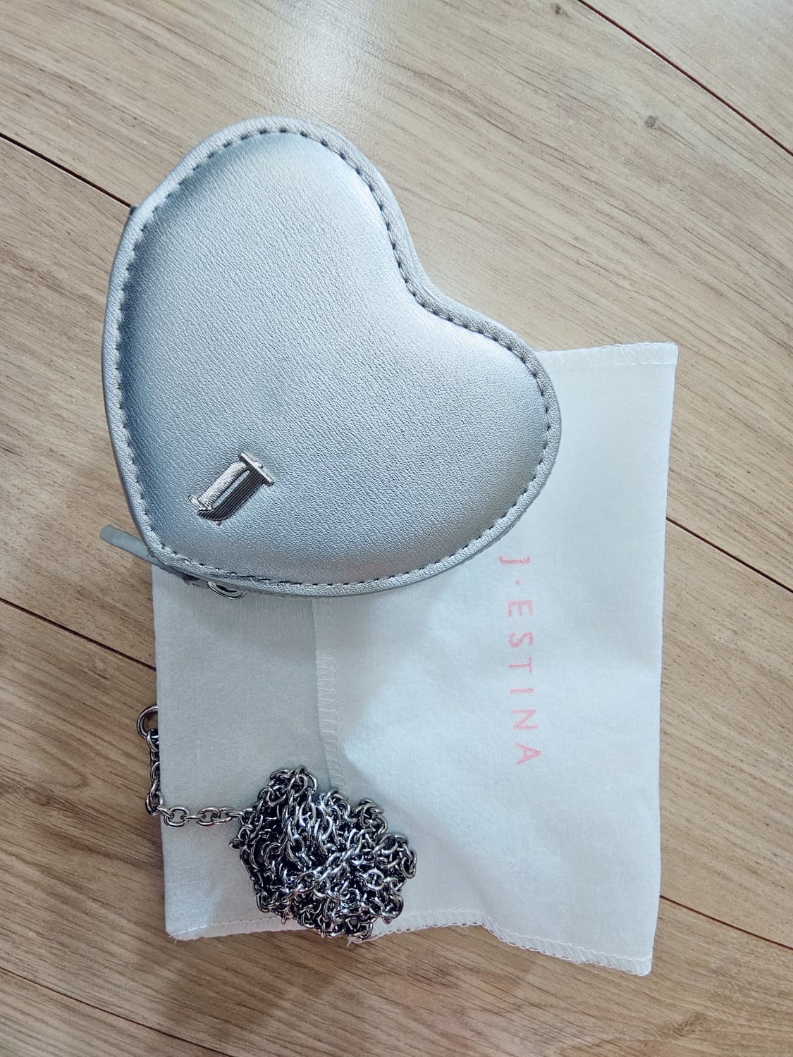 제이에스티나 하트 은색 체인 가방 상품이미지1