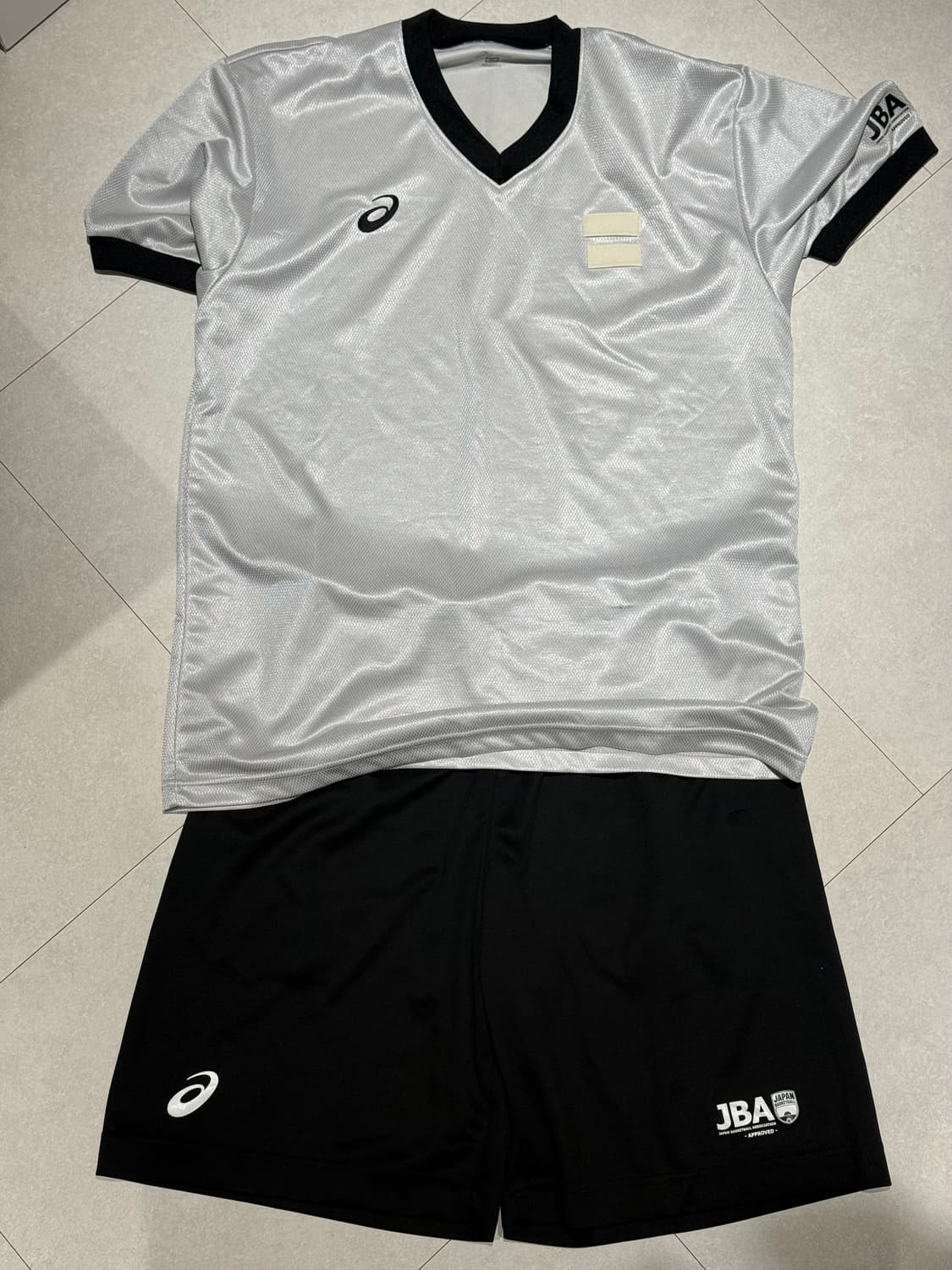 아식스 일본프로농구 심판 트레이닝복 상품이미지1