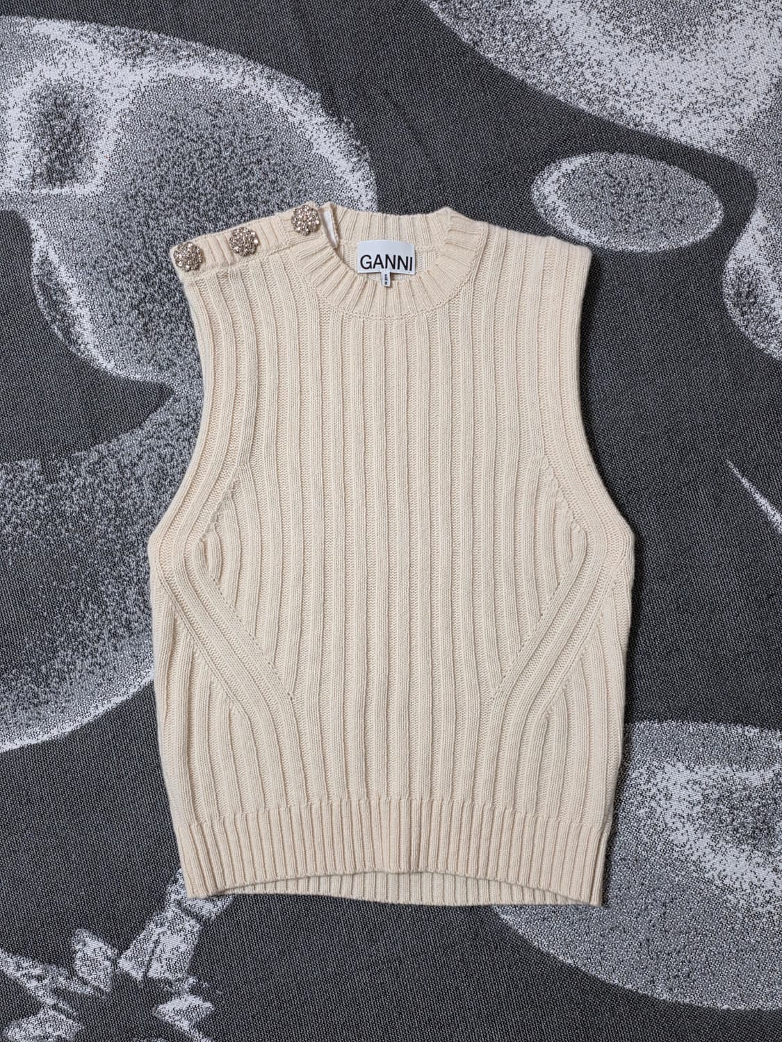 가니 GANNI 주얼리 버튼 니트 베스트 상품이미지1