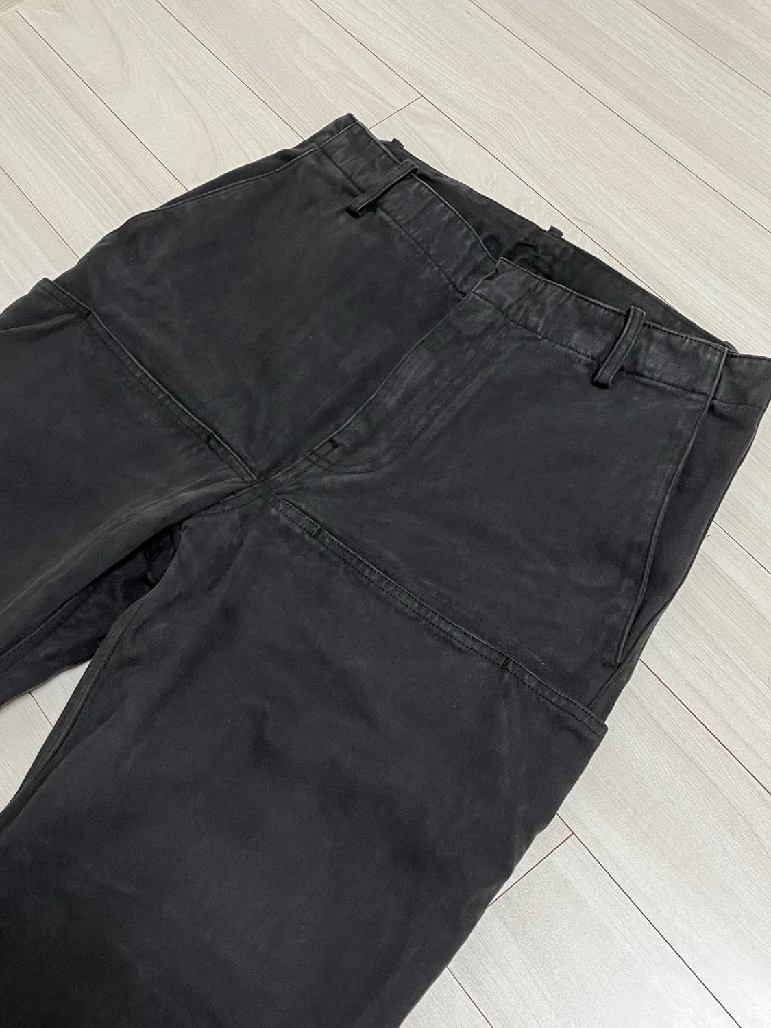 (28) 이지갭 발렌시아가 사틴 카고 팬츠 블랙 상품이미지1