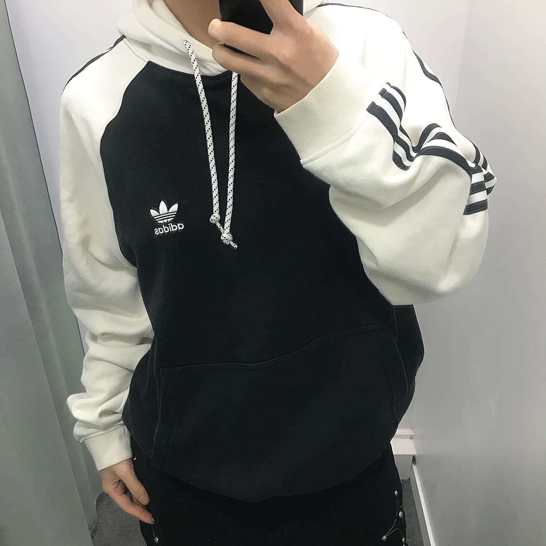 아디다스 블랙화이트 삼선 후드 상품이미지2