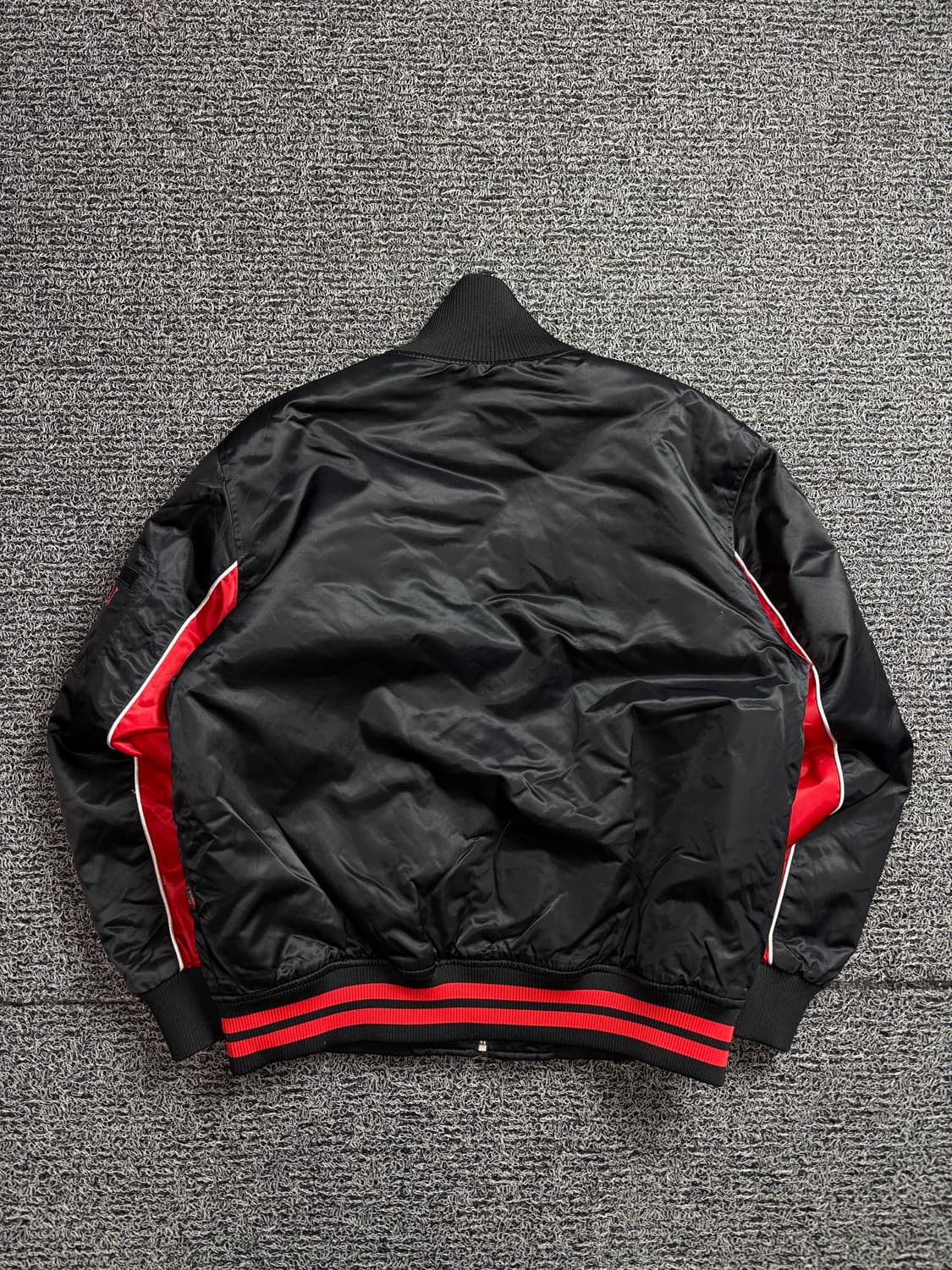 에비수 올드스쿨 빅로고 사틴 바시티 자켓 2279 상품이미지4