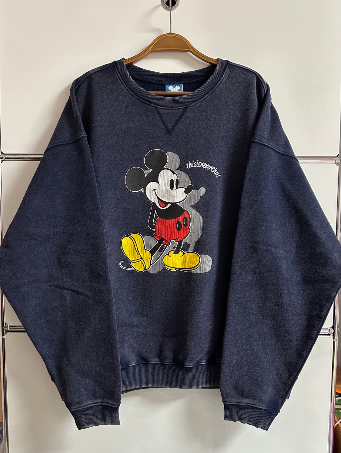 디스이즈네버댓 디즈니 미키 크루넥 네이비 디네댓 상품이미지1