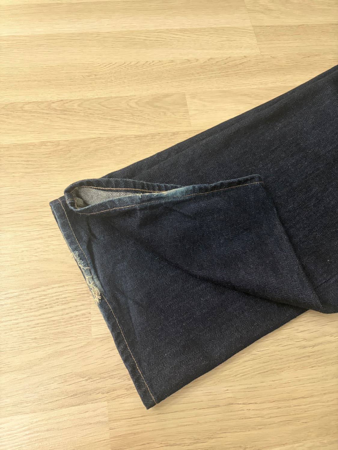 유니클로 jw앤더슨 스트레이트진 상품이미지4