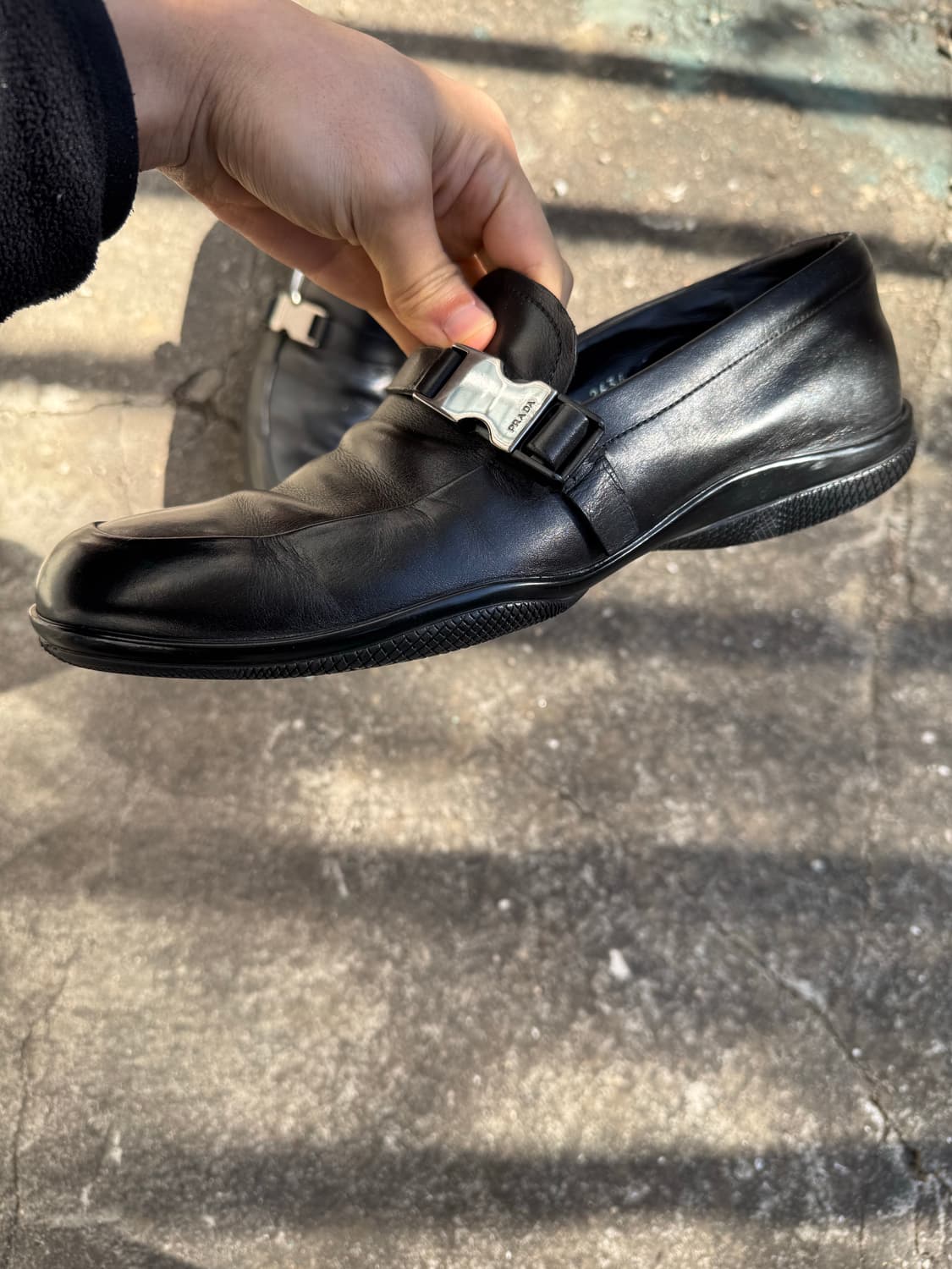 프라다 버클 로퍼 상품이미지2