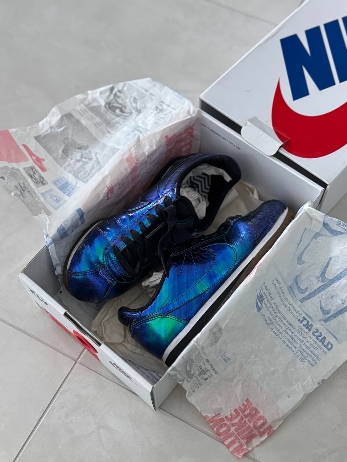 Nike 코르테즈 이리디센트 소어 230 상품이미지4