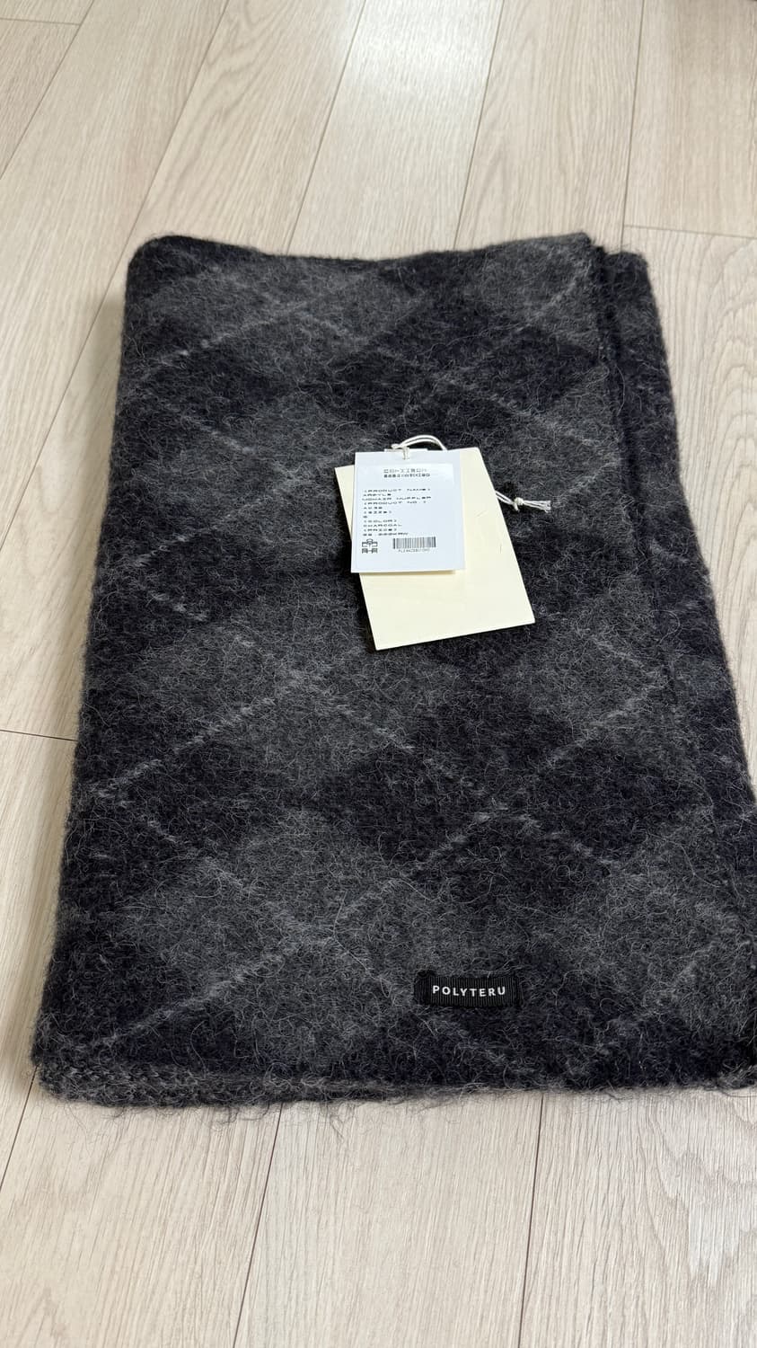 폴리테루 아가일 머플러 차콜 OS 상품이미지1