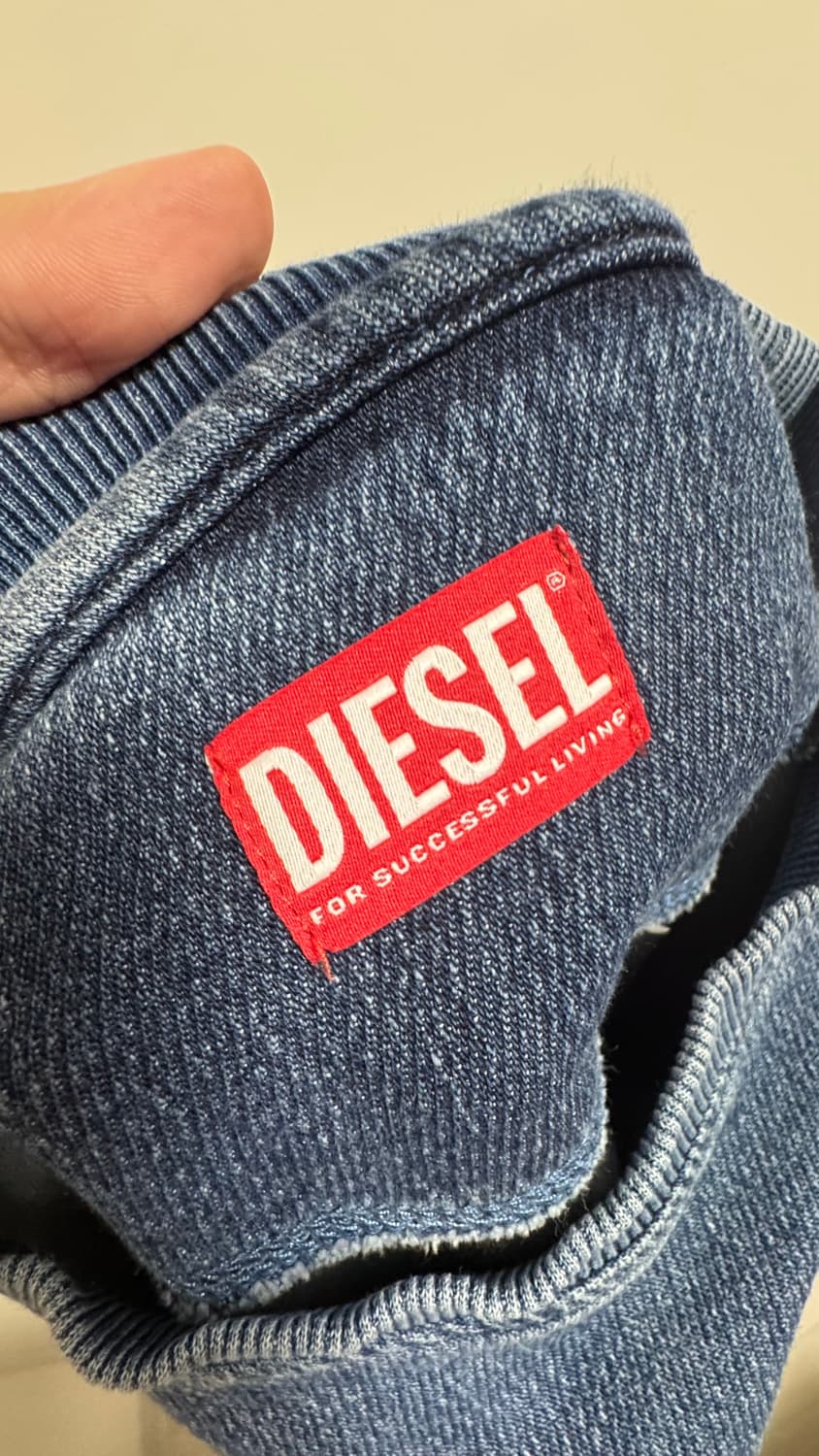 [L] 디젤 D 크립 트랙 데님 맨투맨 상품이미지5