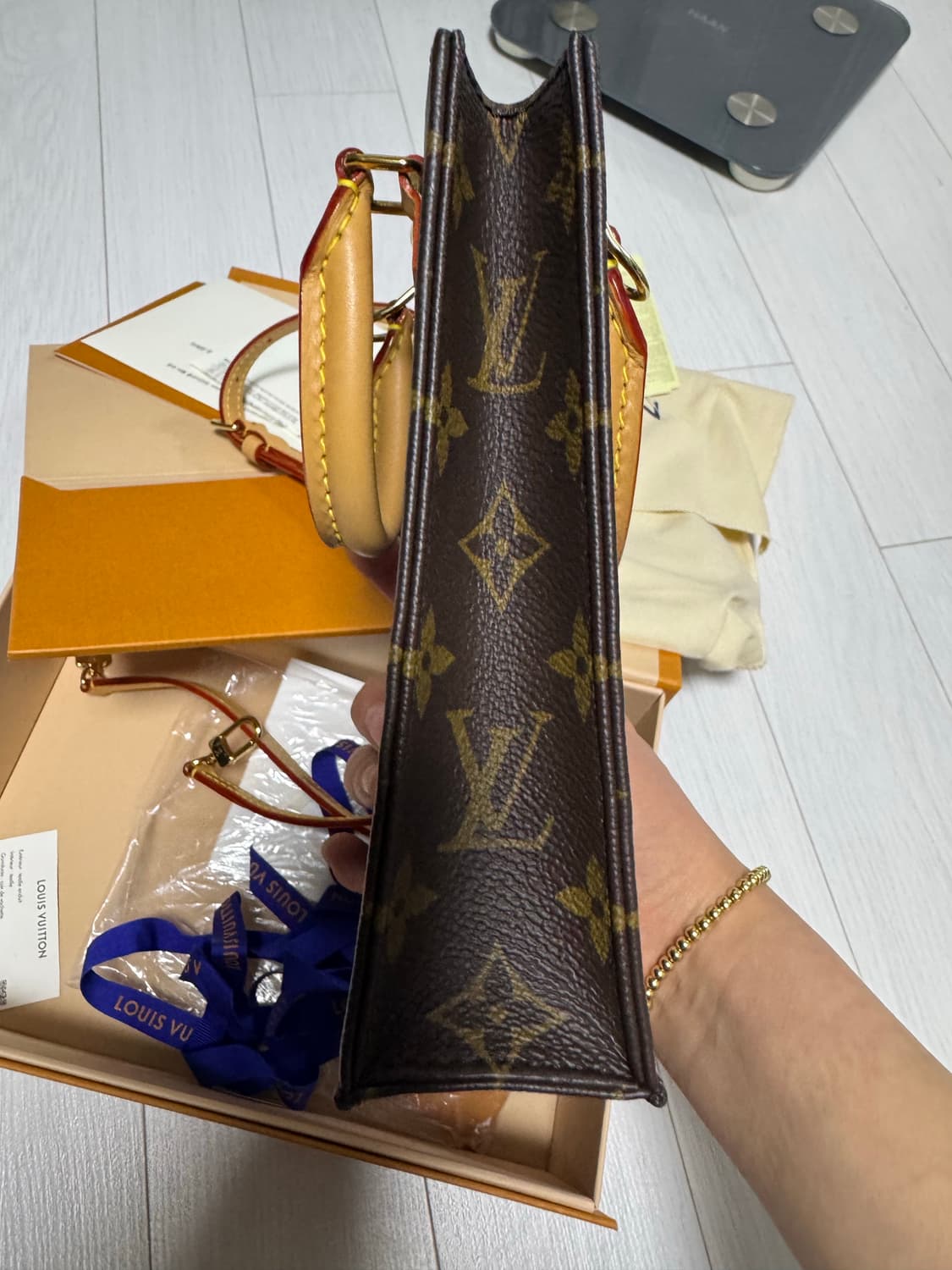 루이비통 쁘띠 삭 플라 모노그램 상품이미지6