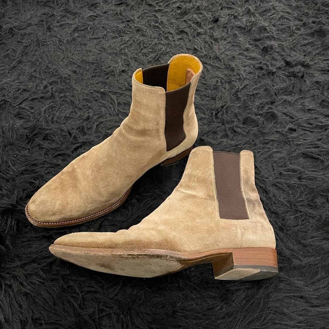 생로랑 와이어트 스웨이드 첼시부츠 상품이미지1