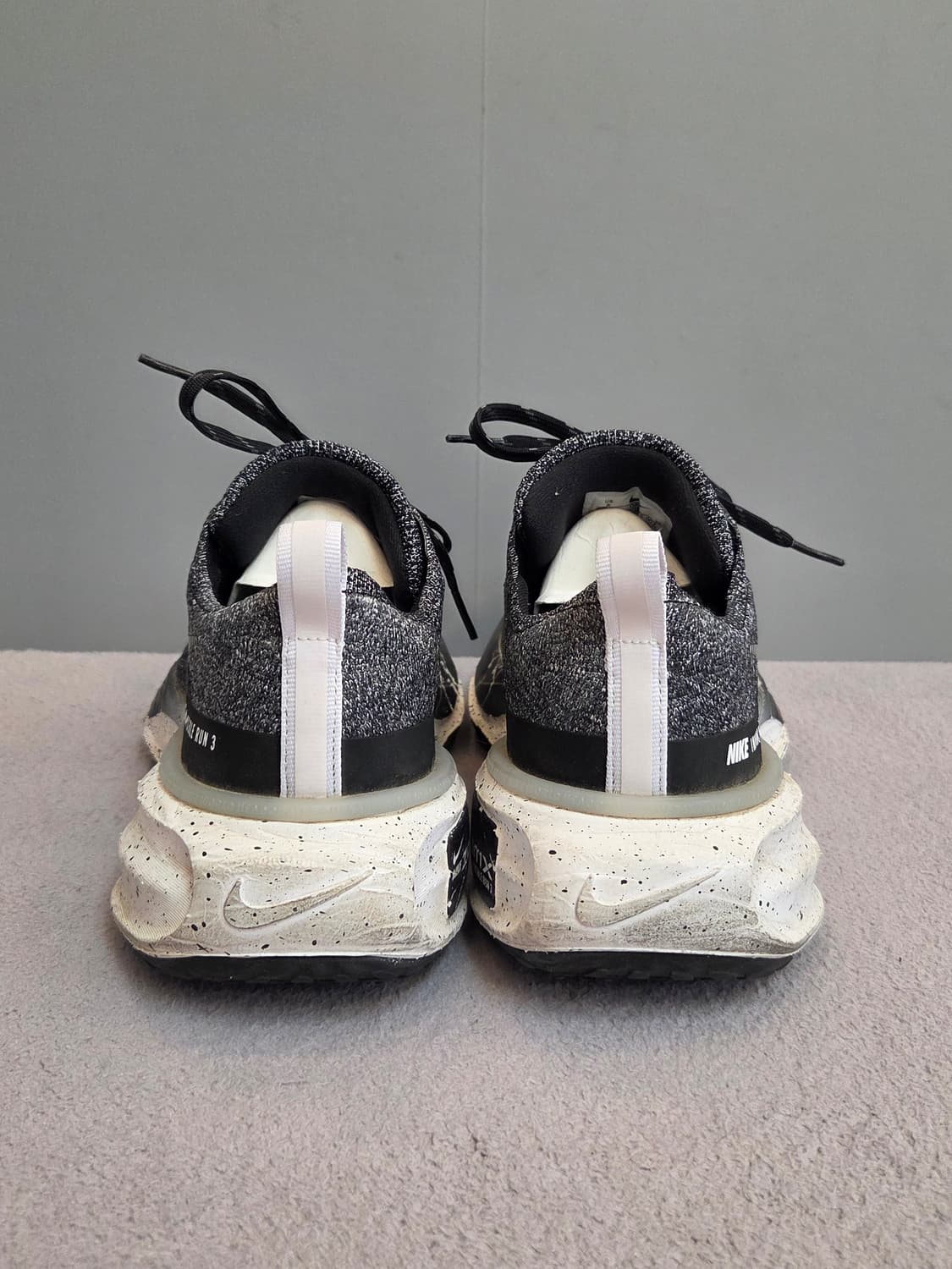 (260)
나이키 줌X인빈서블 런3 런닝운동화
 상품이미지4