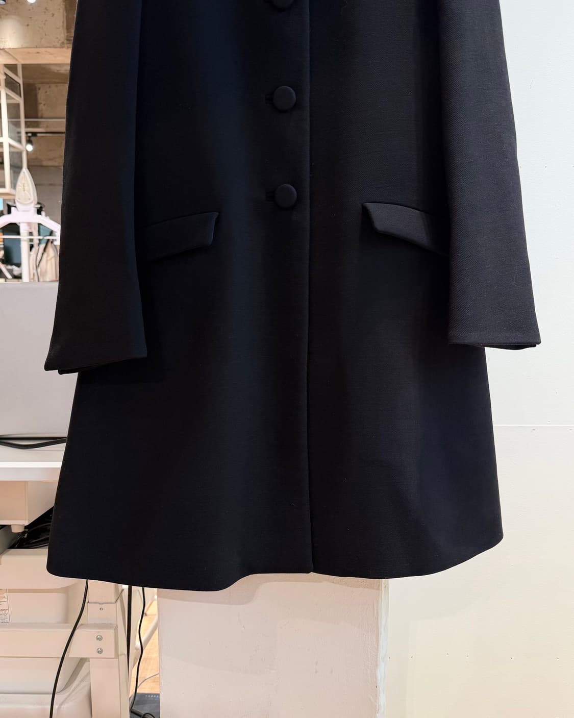 프라다 블랙 라나 버진울 라운드넥 코트 상품이미지6