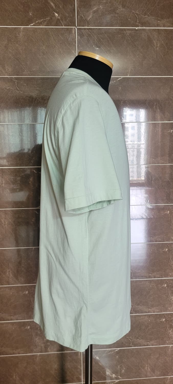 👔남성여유100~늘씬105사이즈👔GUESS 옅은그린 반팔티(얇음) 상품이미지3