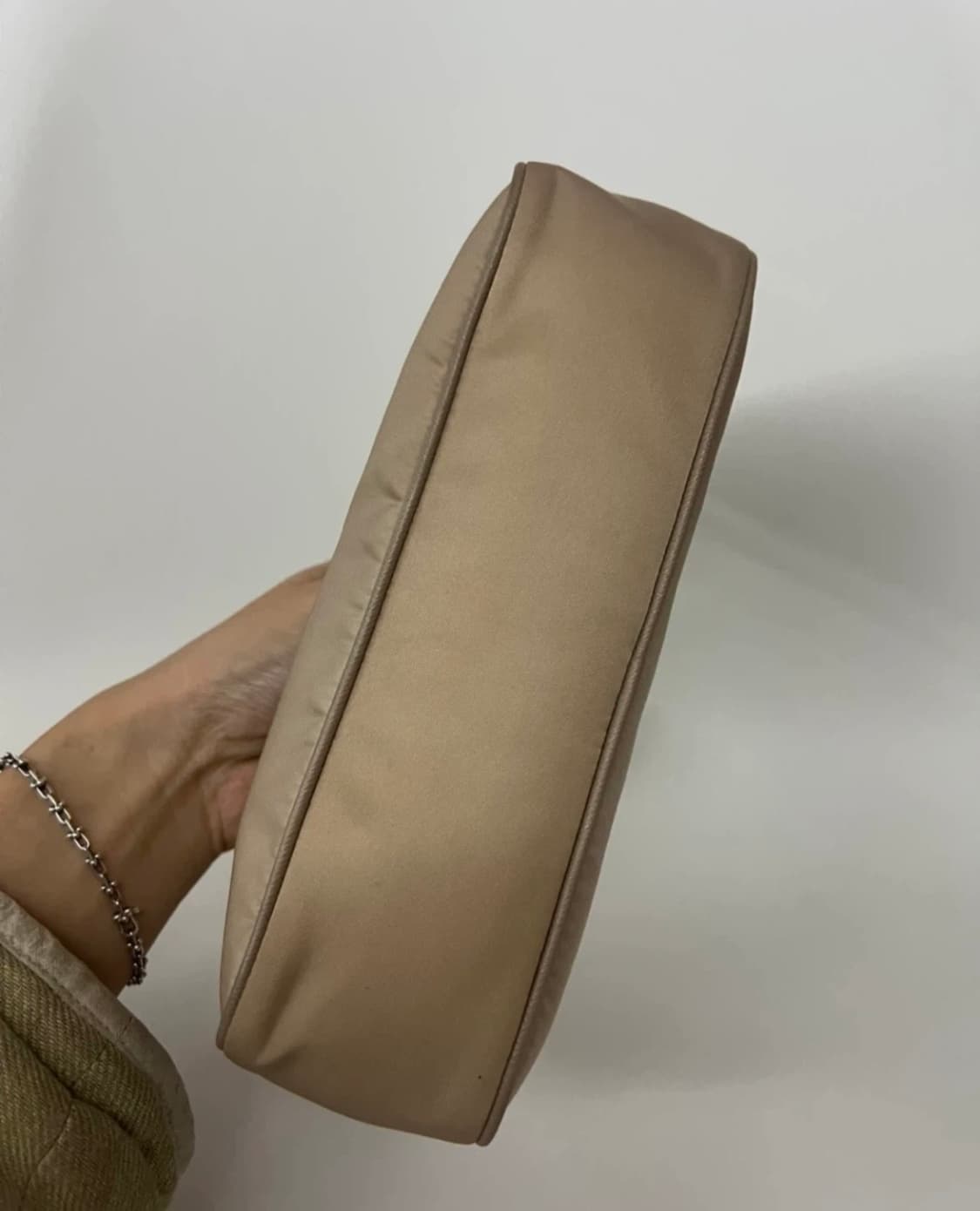 Prada 프라다 리나일론 호보백 (베이지) 상품이미지2