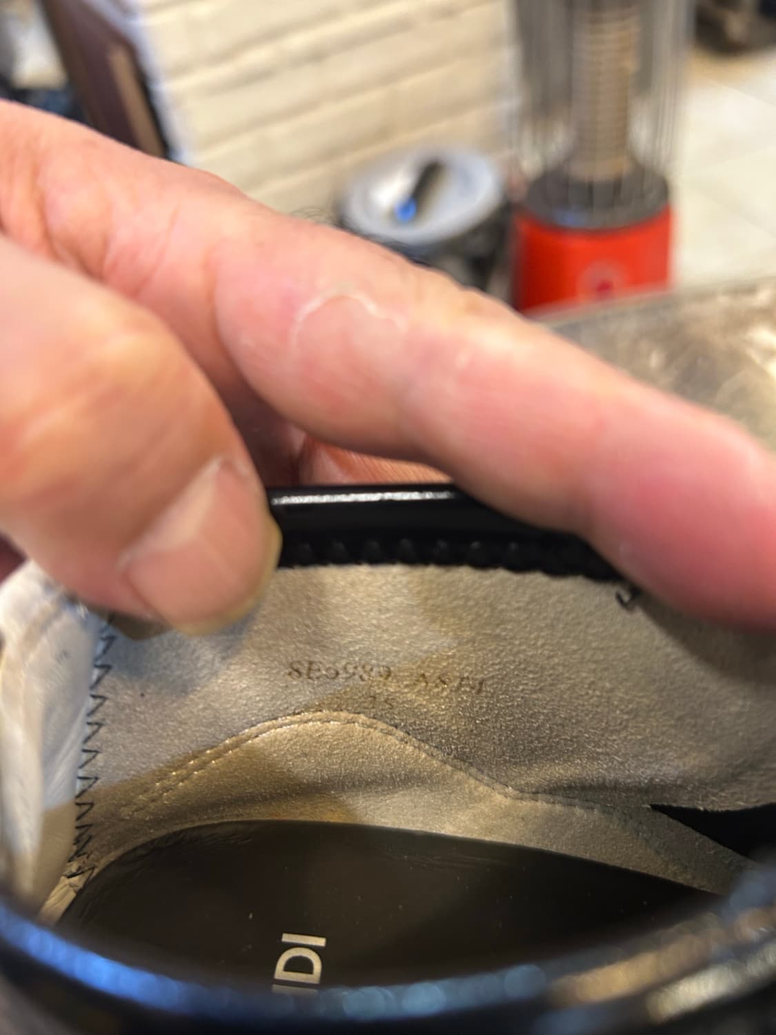 35/225-230 정품 펜디 스니커즈 팝니다 상품이미지6