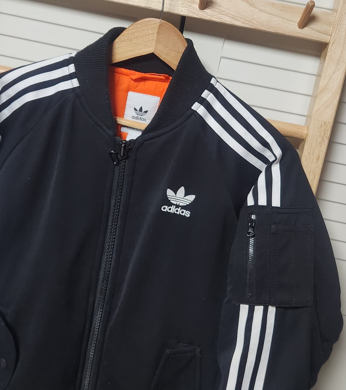 아디다스 삼선 블랙 봄버 점퍼 자켓  상품이미지3